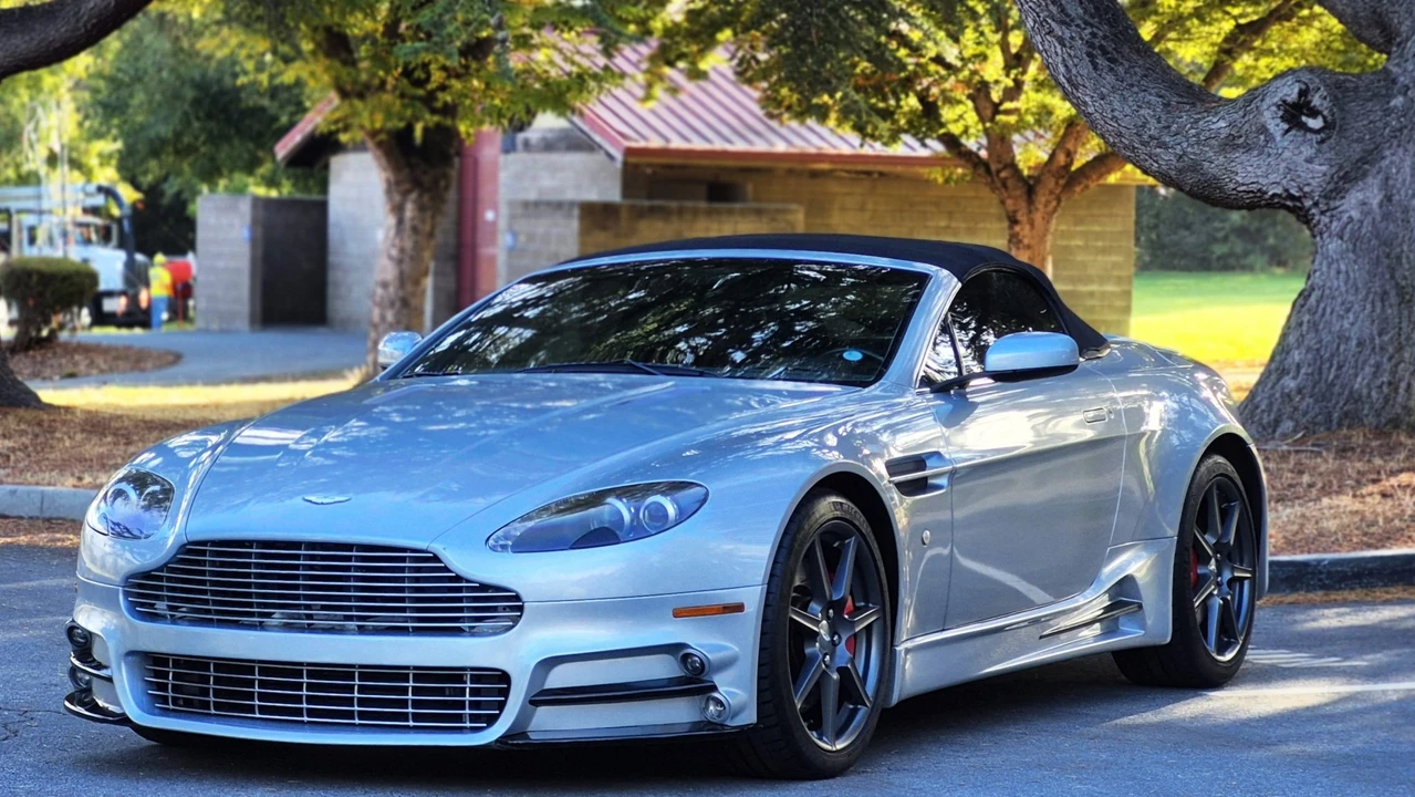 2008 Aston Martin V8 Vantage (2006-2017) - Image 17 of 31