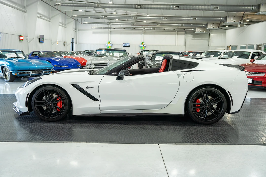 2015 Chevrolet Corvette C7 Z06 - Image 17 of 31