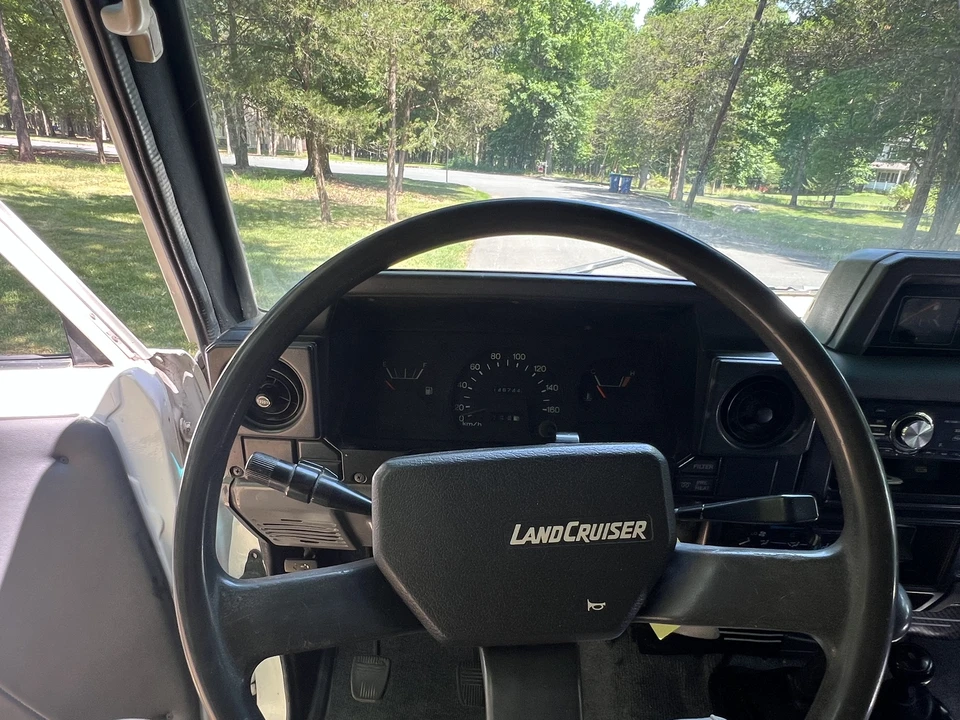 1989 Toyota J70 Land Cruiser - Image 17 of 31