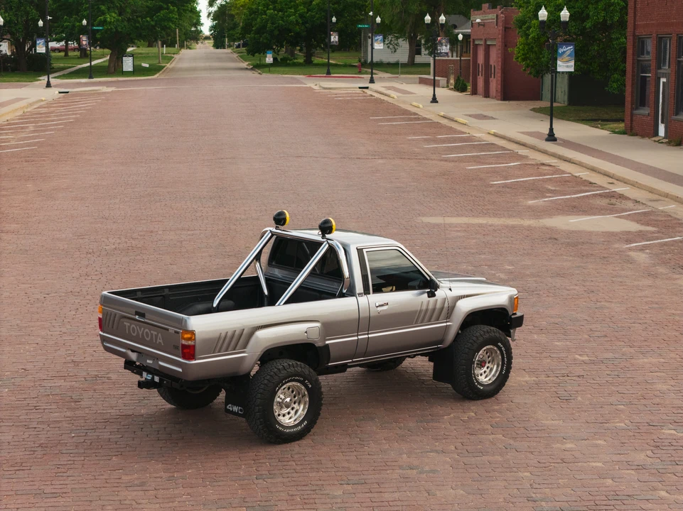 1988 Toyota Hilux 4th Gen - Image 22 of 31