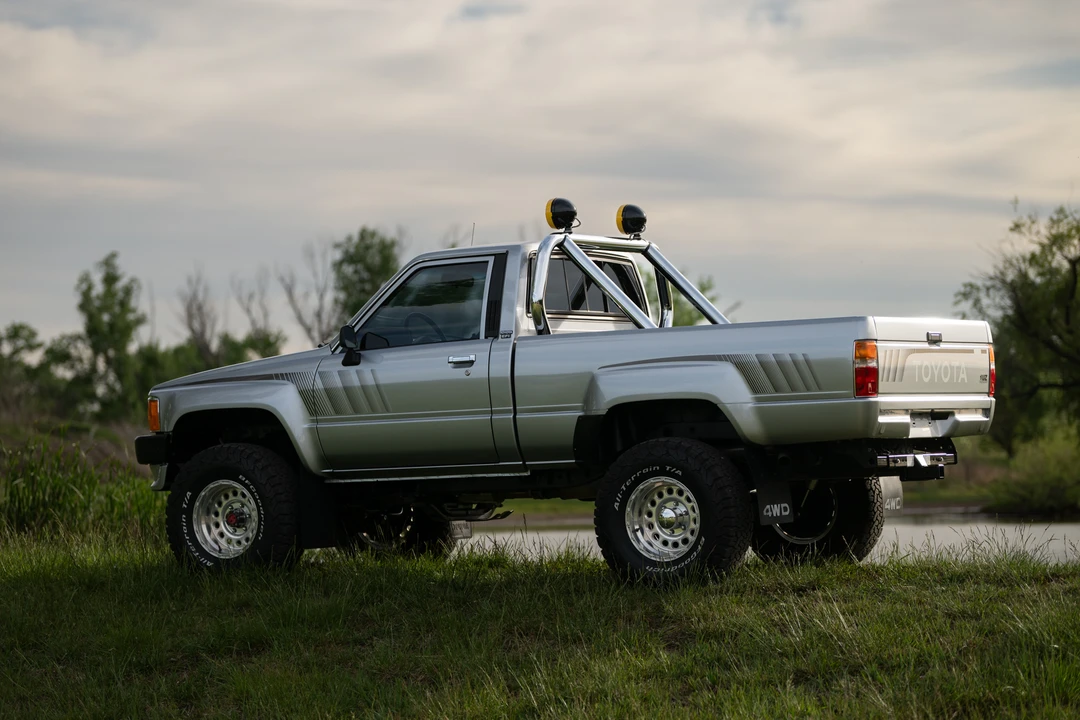1988 Toyota Hilux 4th Gen - Image 18 of 31