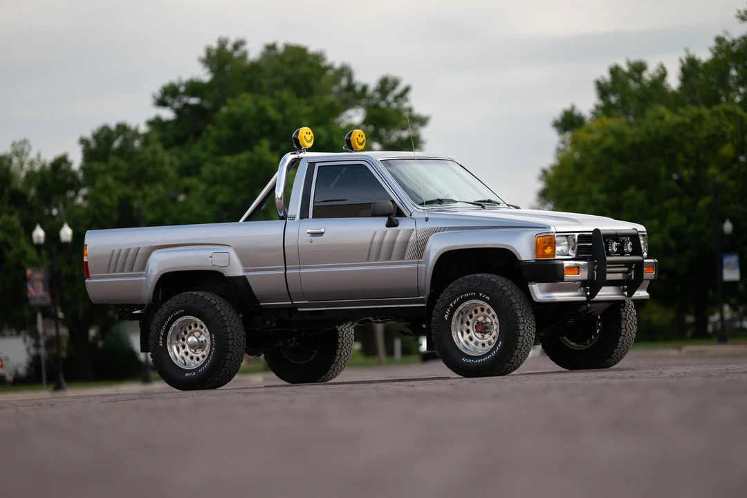 1988 Toyota Hilux 4th Gen - Image 11 of 31