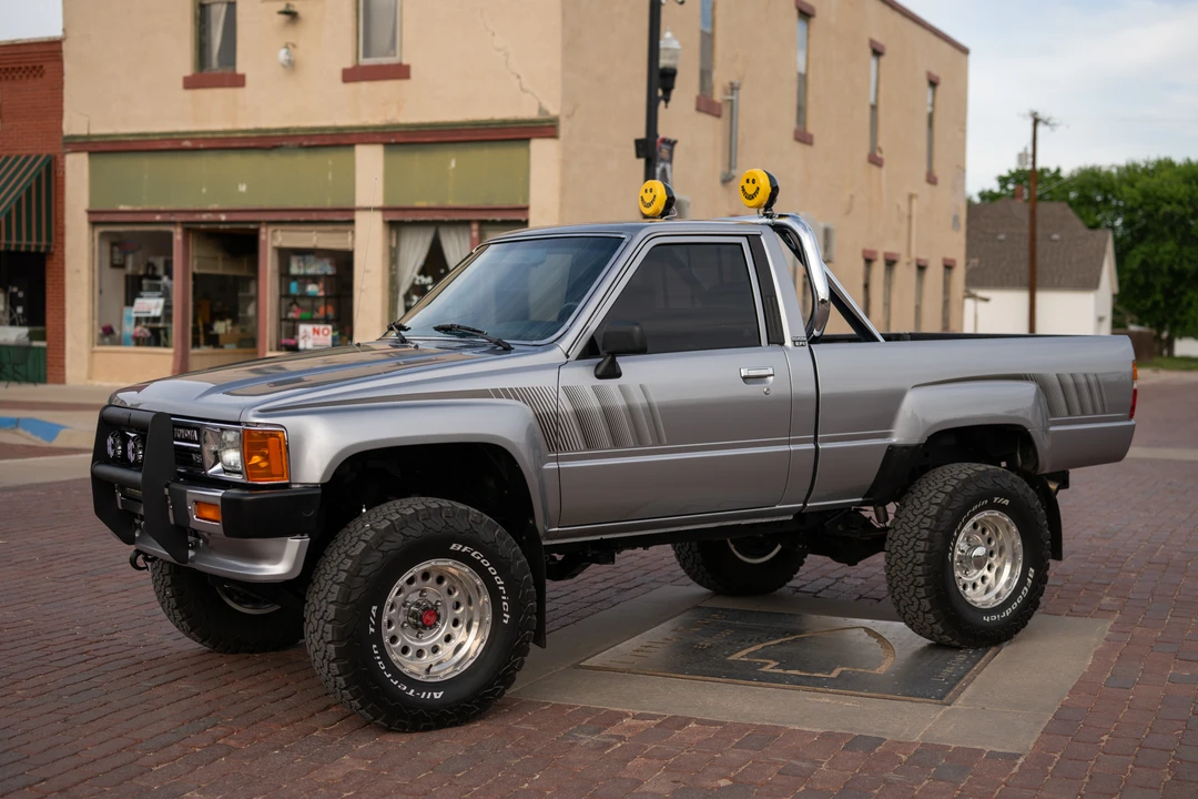 1988 Toyota Hilux 4th Gen - Image 4 of 31