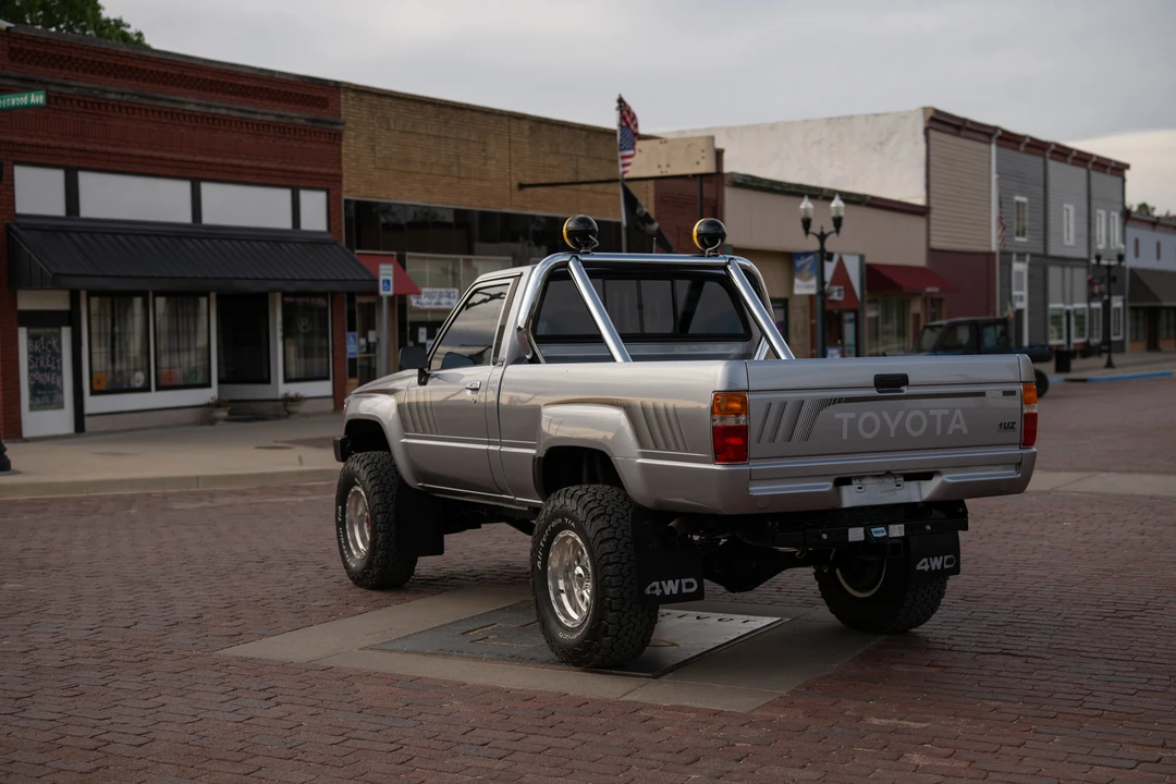1988 Toyota Hilux 4th Gen - Image 16 of 31