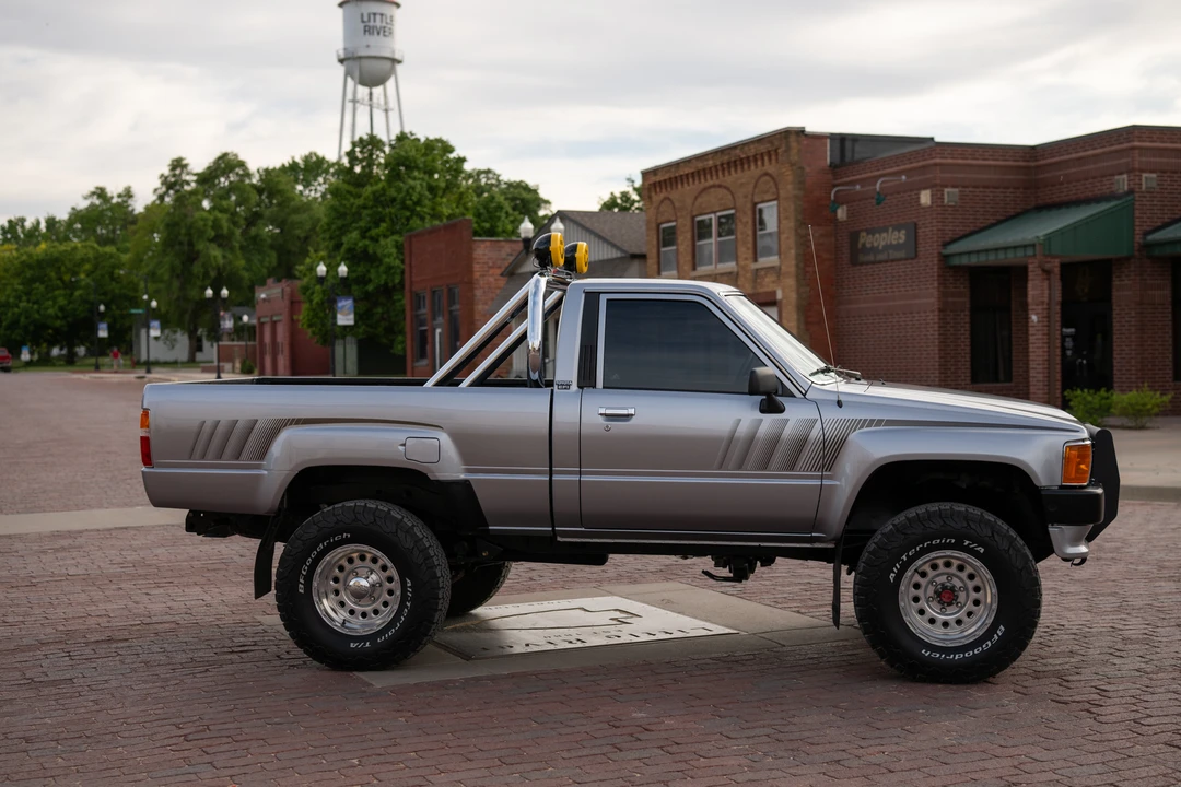 1988 Toyota Hilux 4th Gen - Image 12 of 31