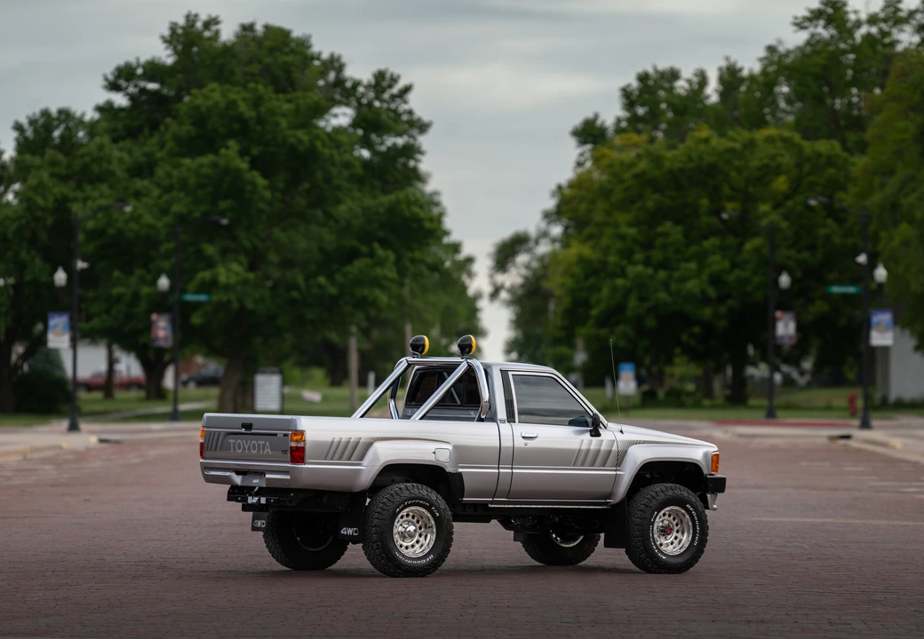 1988 Toyota Hilux 4th Gen - Image 25 of 31
