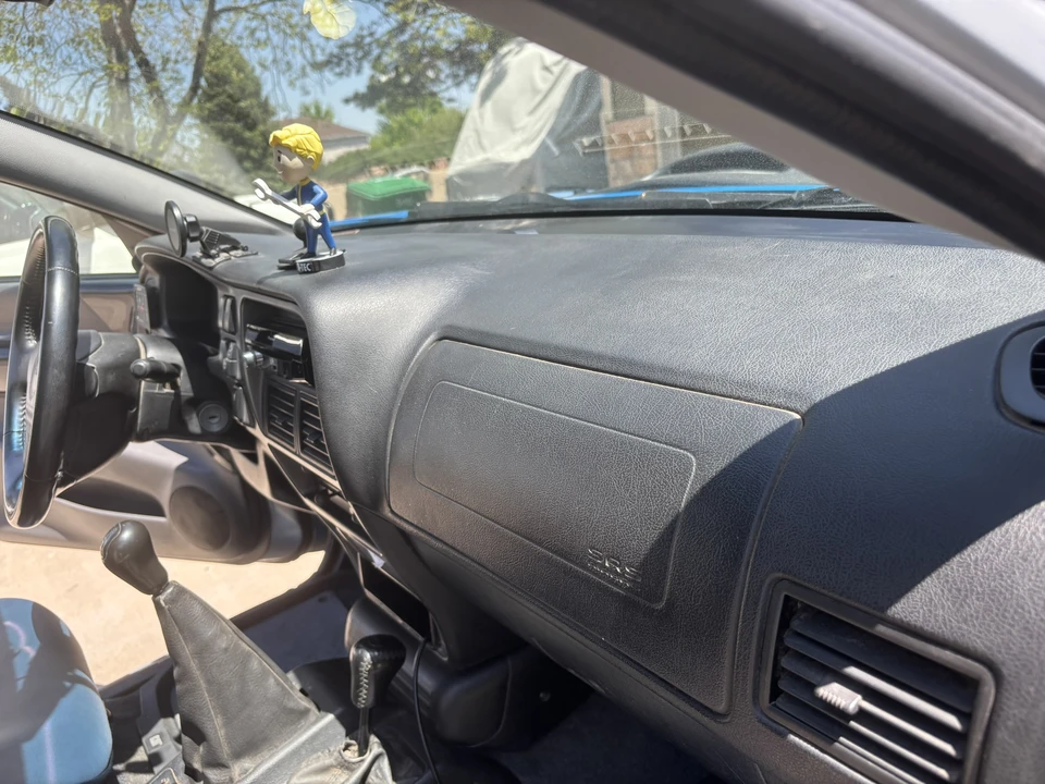 1999 Isuzu VehiCROSS - Image 26 of 31