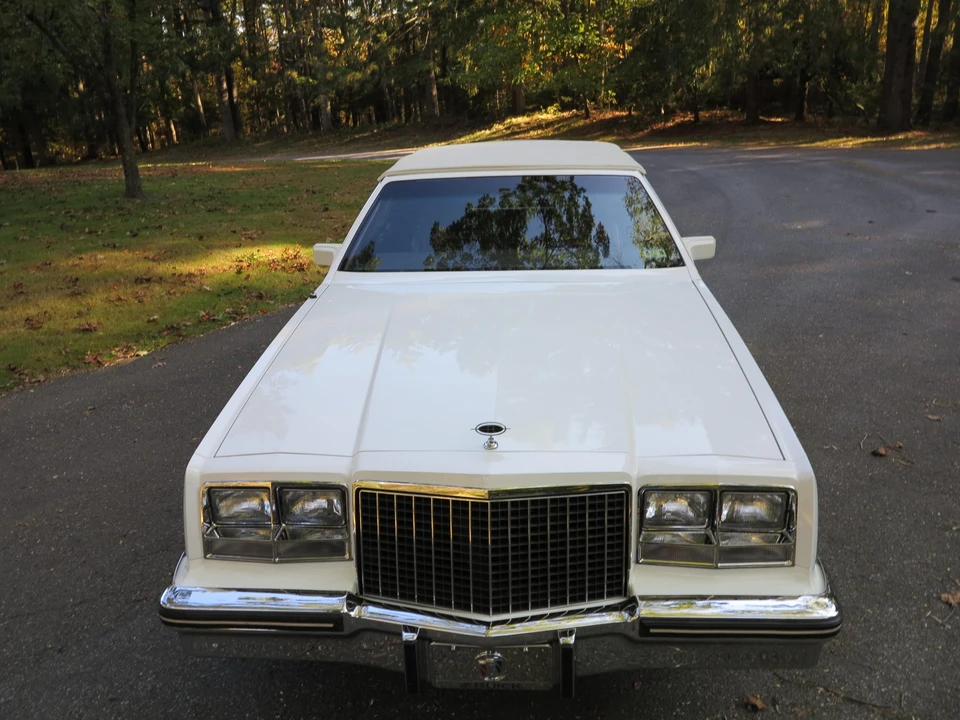1982 Buick Riviera 4th-7th Gen - Image 27 of 31