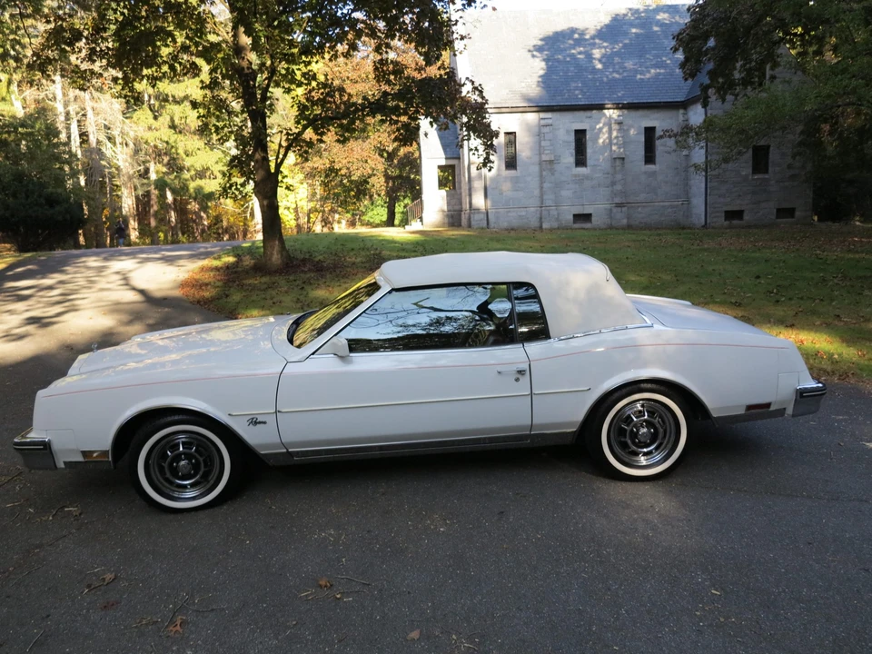 1982 Buick Riviera 4th-7th Gen - Image 30 of 31