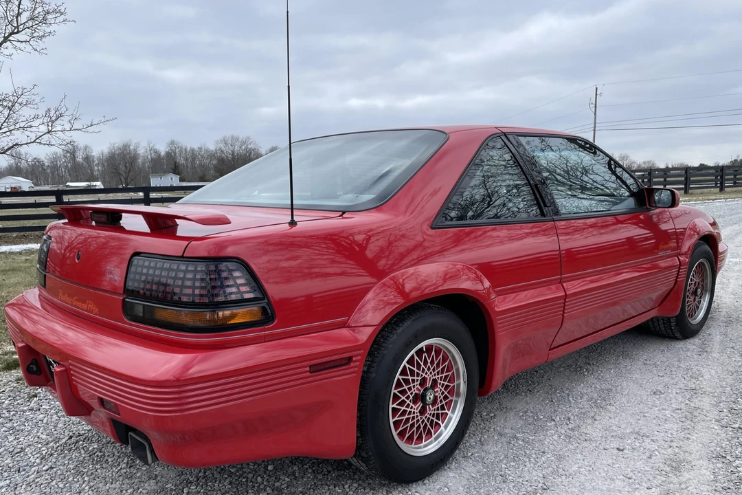 1992 Pontiac Grand Prix 3rd+ Gen - Image 12 of 31