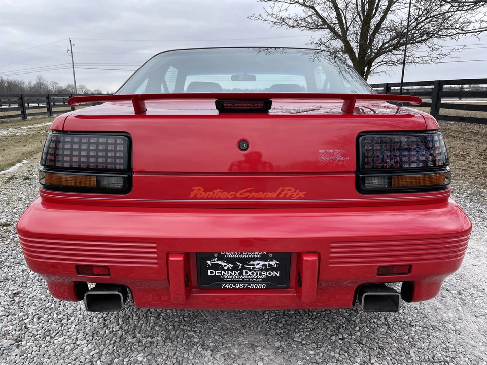 1992 Pontiac Grand Prix 3rd+ Gen - Image 9 of 31