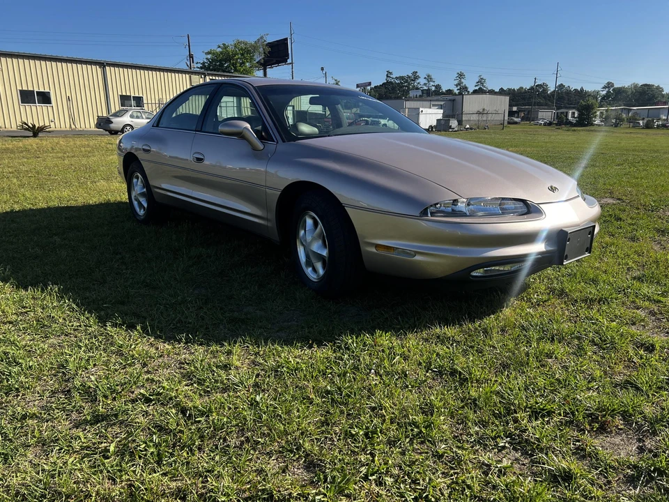 1995 Oldsmobile Aurora - Image 15 of 31