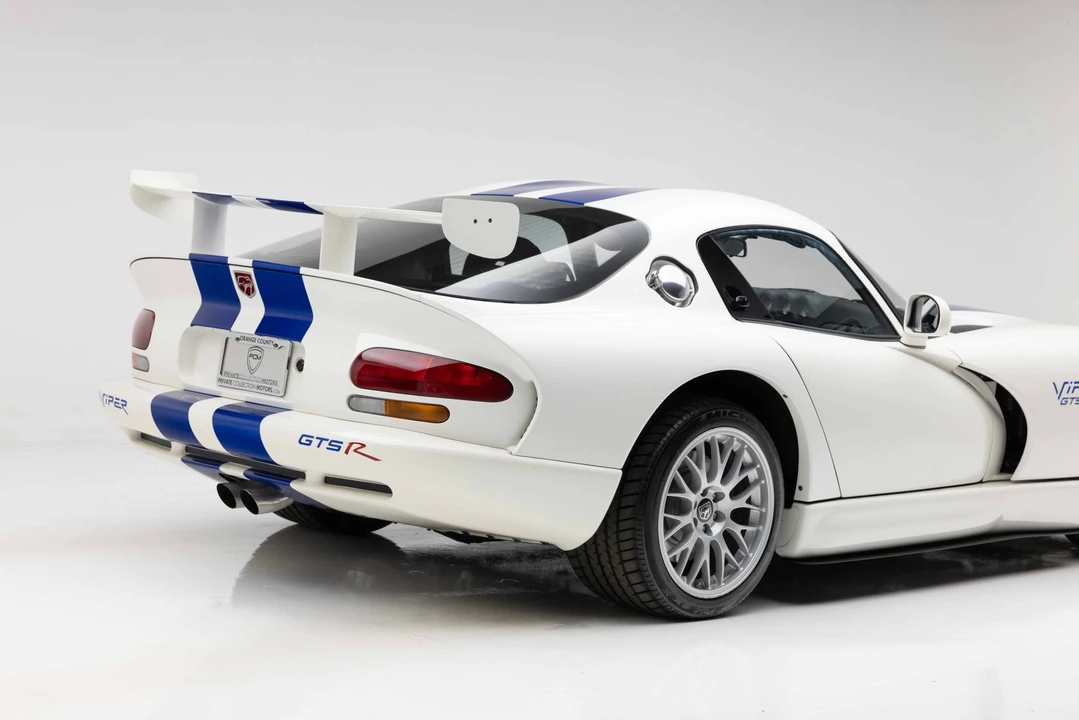 1998 Dodge Viper GTS 2nd Gen - Image 15 of 31
