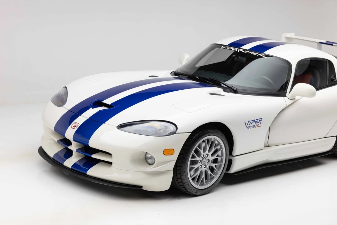 1998 Dodge Viper GTS 2nd Gen - Image 11 of 31