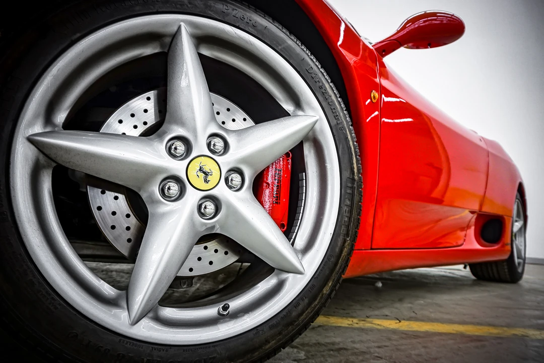 2001 Ferrari 360 Spider - Image 16 of 31
