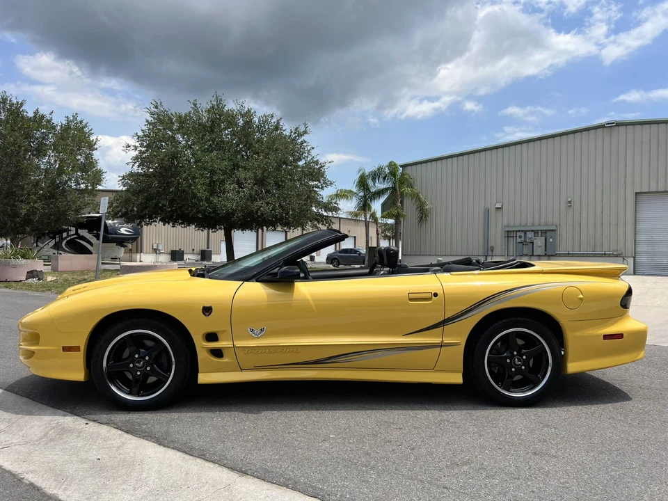 2002 Pontiac Firebird Trans Am 4th Gen - Image 12 of 31