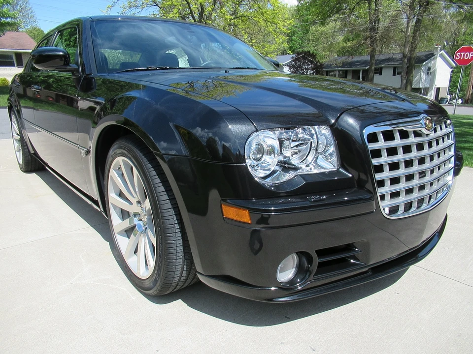 2006 Chrysler 300 (2005-2023) - Image 7 of 31