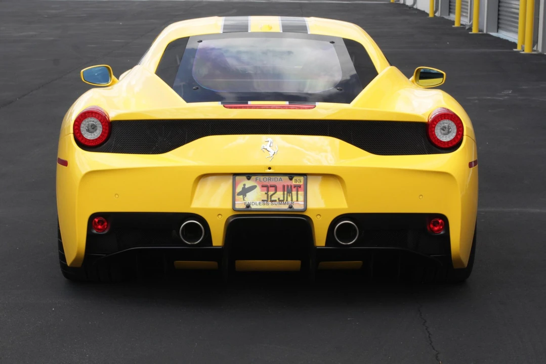 2014 Ferrari 458 Speciale - Image 14 of 31