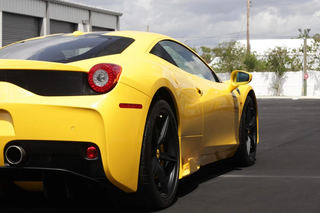 2014 Ferrari 458 Speciale - Image 15 of 31