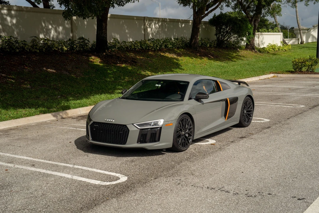 2017 Audi 4S R8 - Image 4 of 31
