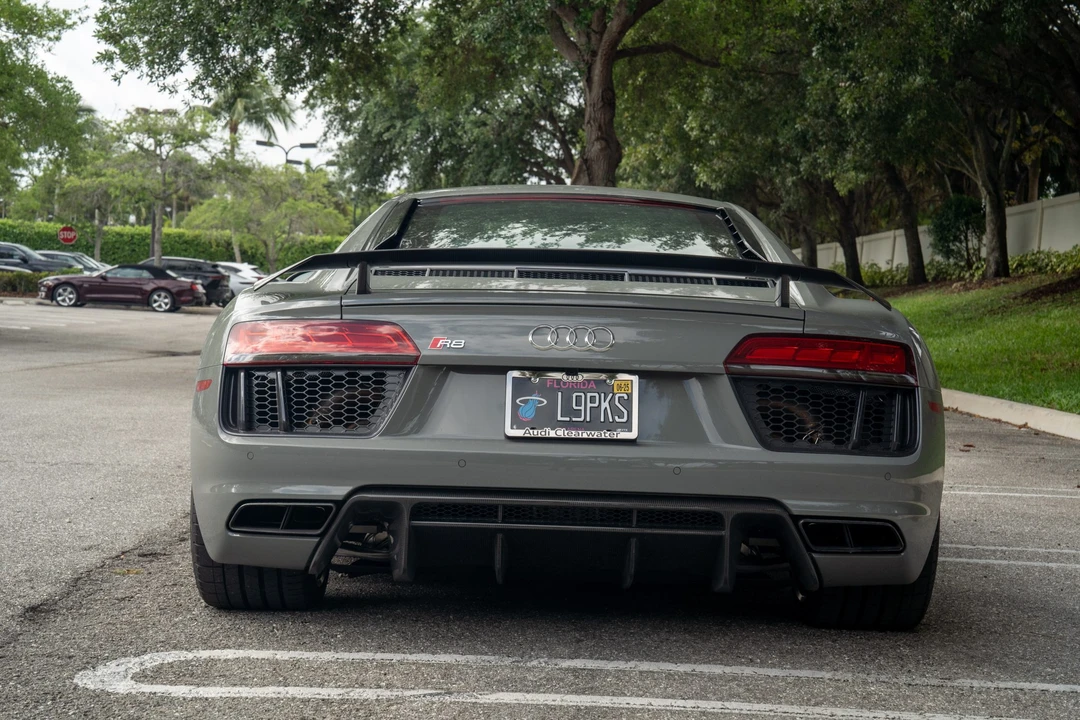 2017 Audi 4S R8 - Image 25 of 31