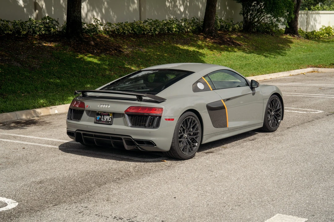2017 Audi 4S R8 - Image 24 of 31