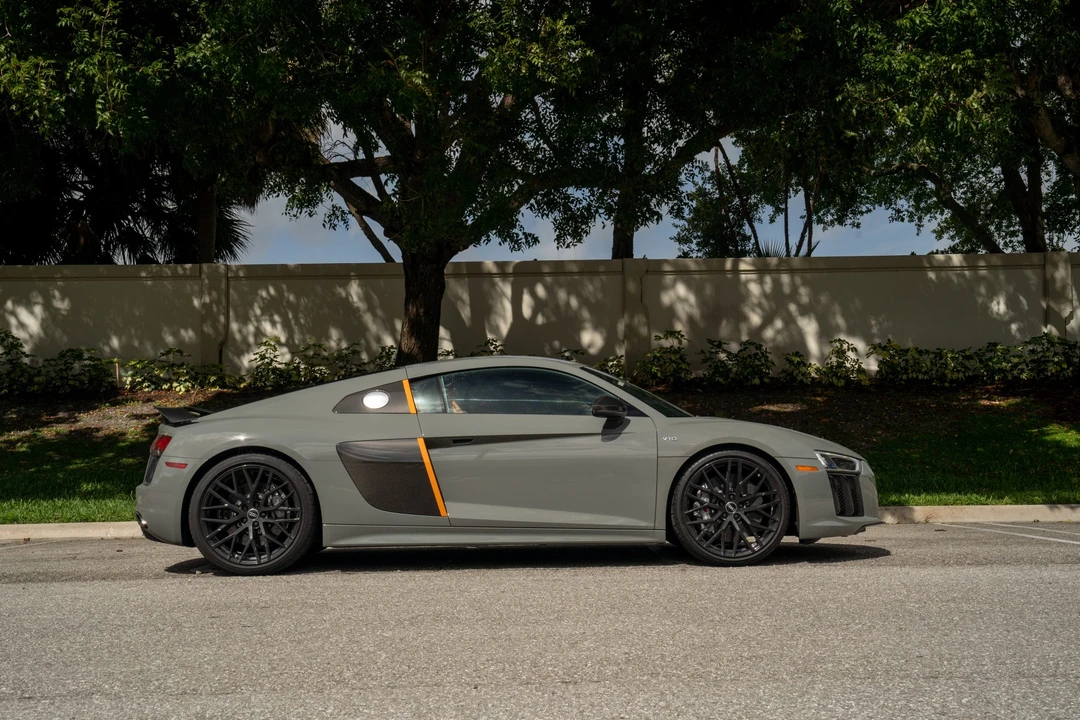 2017 Audi 4S R8 - Image 20 of 31