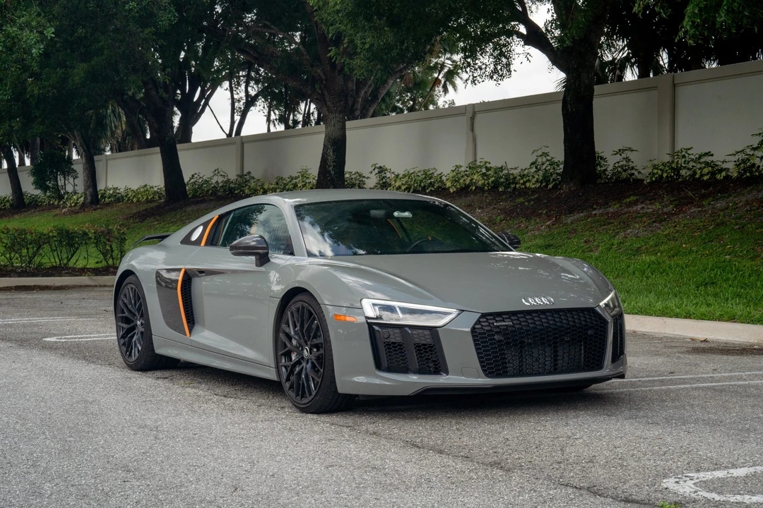 2017 Audi 4S R8 - Image 10 of 31