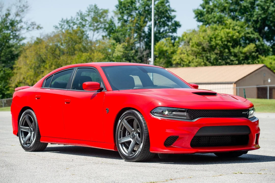 2018 Dodge Charger SRT Hellcat 7th Gen - Image 9 of 31