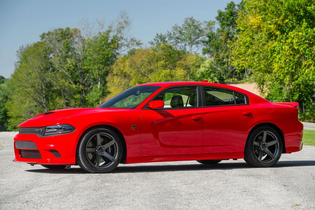2018 Dodge Charger SRT Hellcat 7th Gen - Image 12 of 31