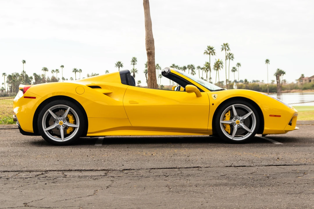 2018 Ferrari 488 Spider - Image 5 of 31