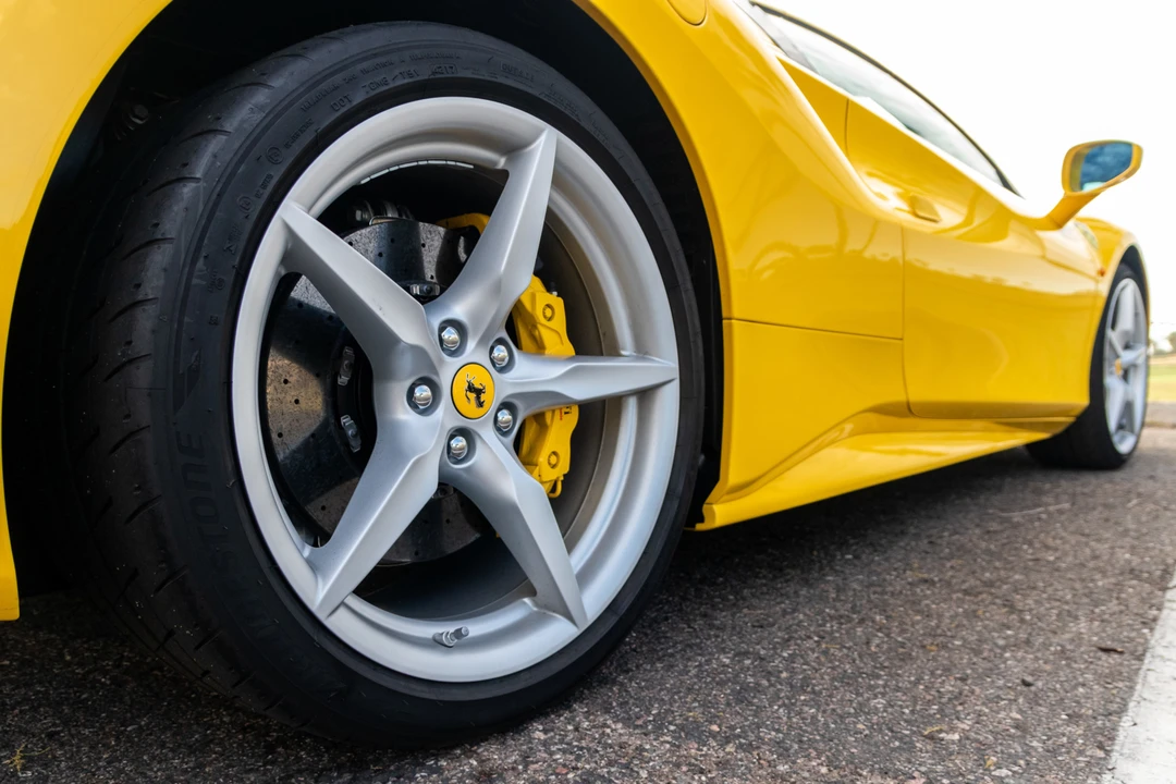 2018 Ferrari 488 Spider - Image 11 of 31