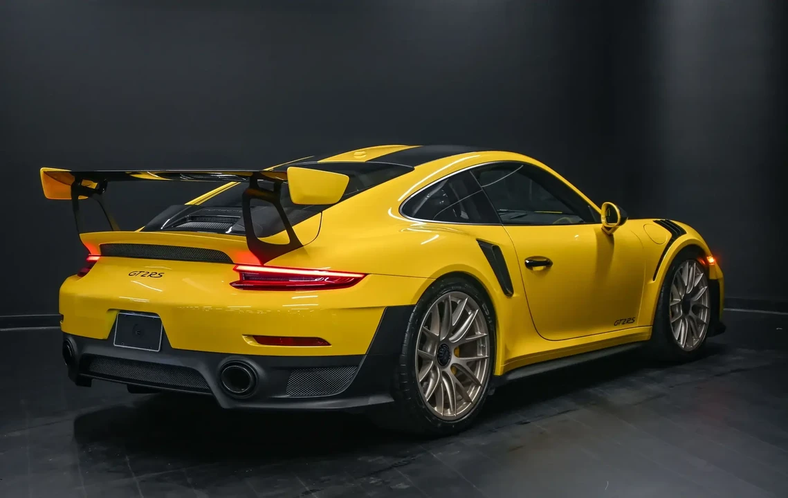 2018 Porsche 991 GT2 RS - Image 2 of 6