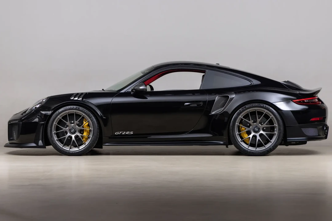 2018 Porsche 991 GT2 RS - Image 5 of 6