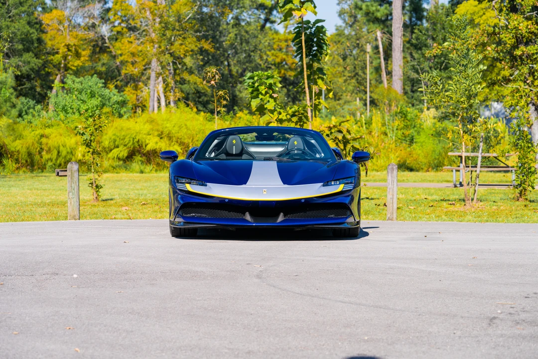 2022 Ferrari SF90 Spider - Image 8 of 31
