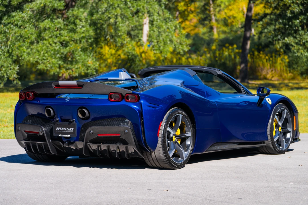 2022 Ferrari SF90 Spider - Image 16 of 31