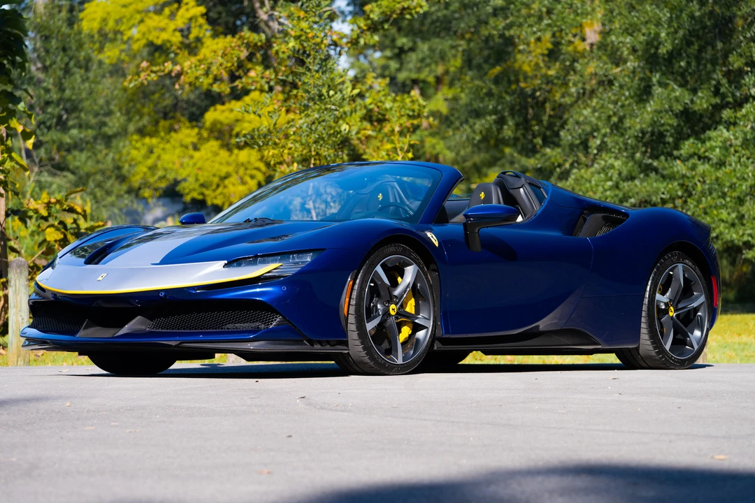 2022 Ferrari SF90 Spider - Image 2 of 31