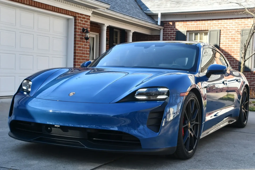 2022 Porsche Taycan Cross Turismo - Image 3 of 6