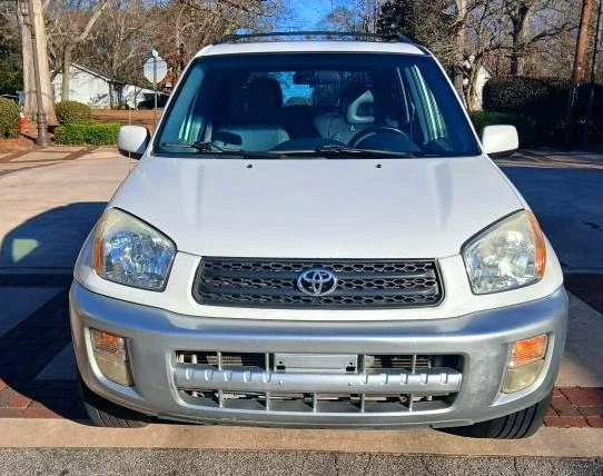 2003 Toyota RAV4 2nd Gen - Image 3 of 15