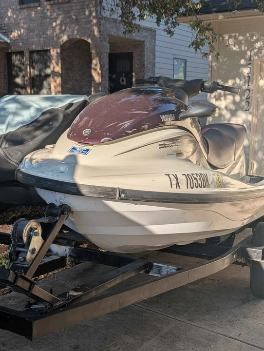 2002 Yamaha - Image 2 of 3