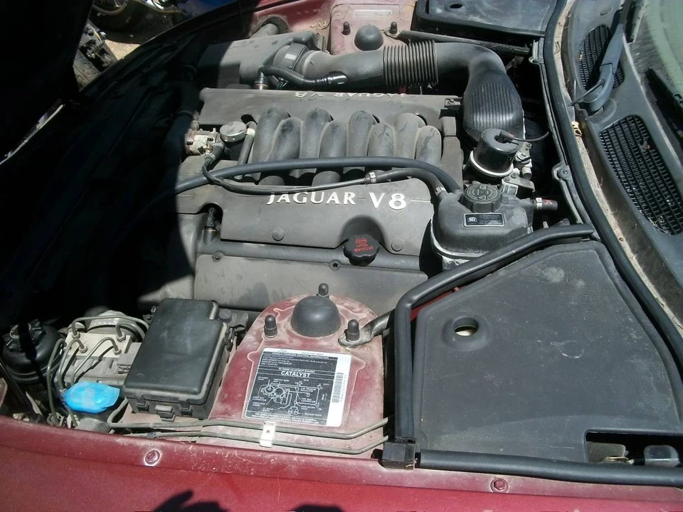 1997 Jaguar X100 XK8 - Image 8 of 12