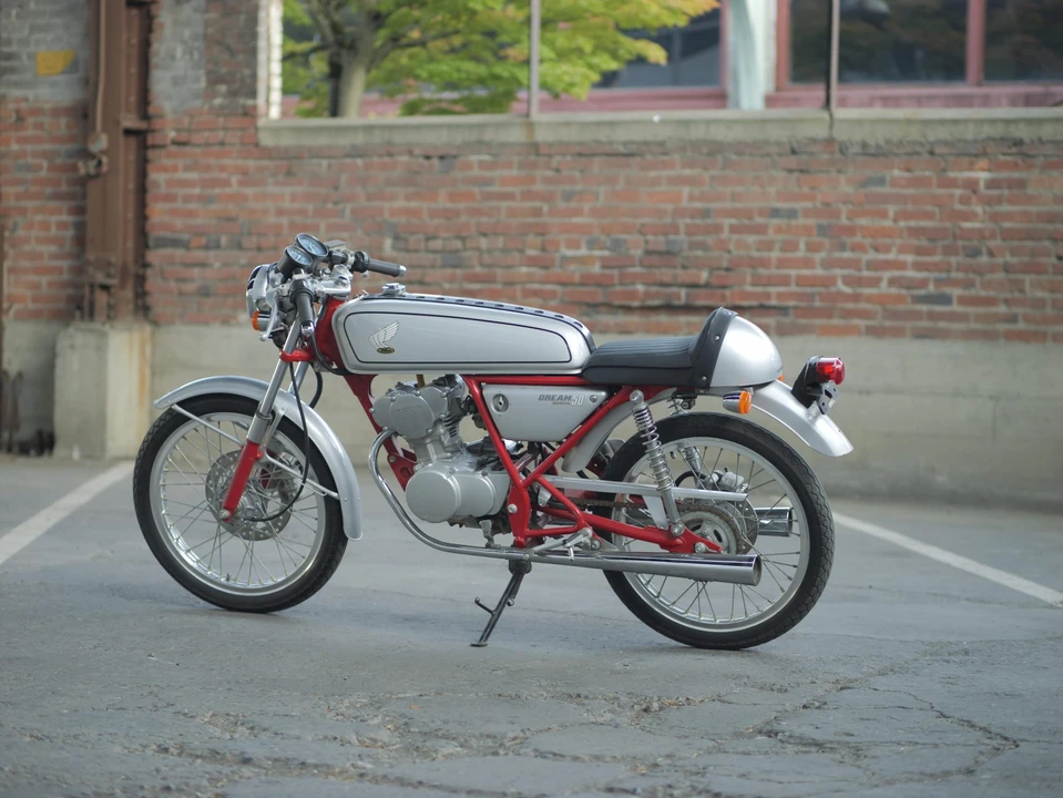 1997 Honda CB50R - Image 9 of 31