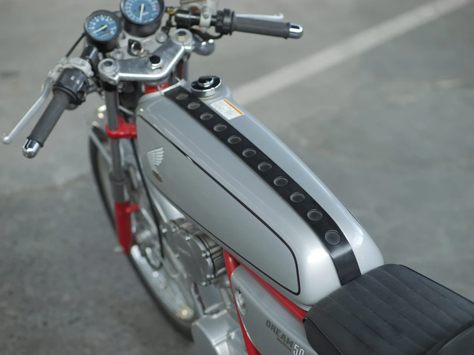 1997 Honda CB50R - Image 12 of 31