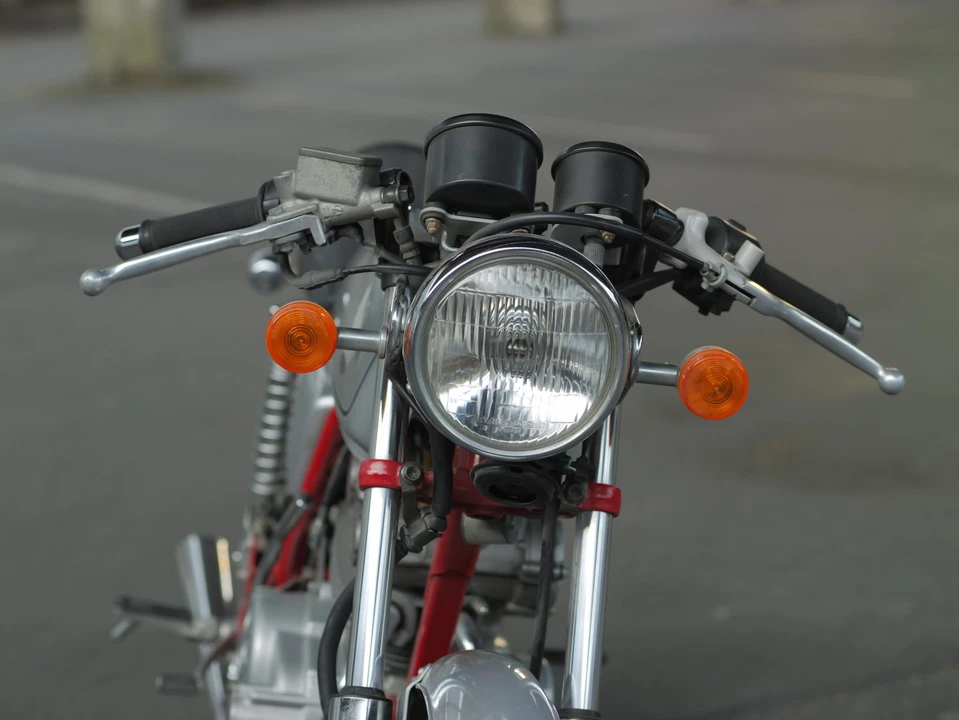 1997 Honda CB50R - Image 19 of 31