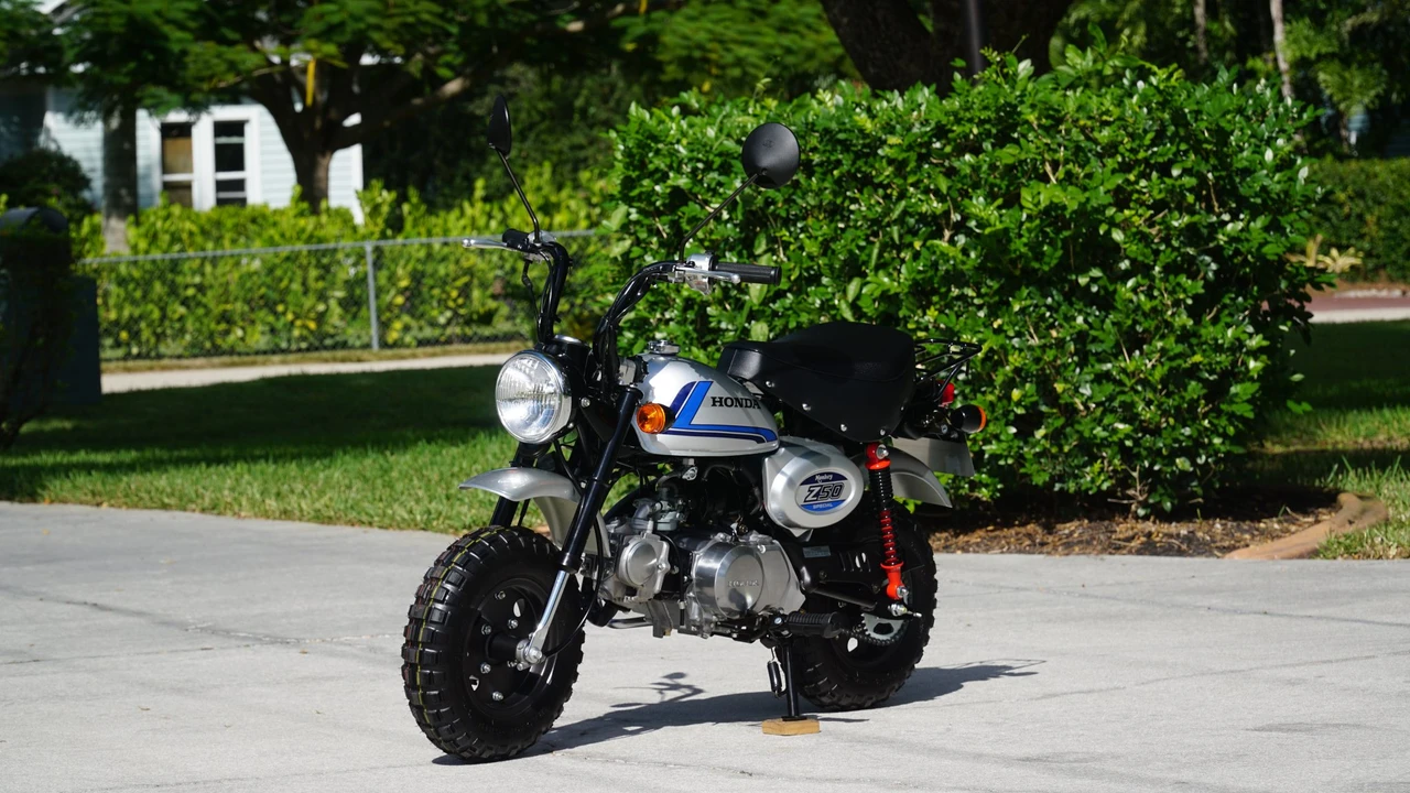 2004 Honda Motorcycles - Image 24 of 31