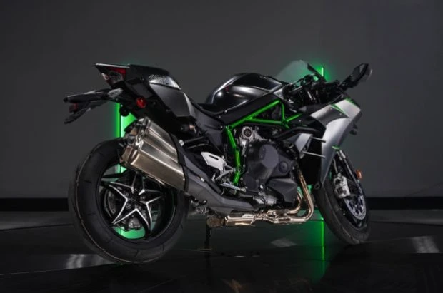 2025 Kawasaki Ninja - Image 2 of 6