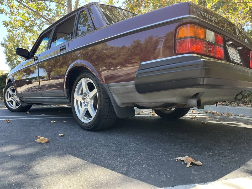 1993 Volvo 200 Series - Image 9 of 23