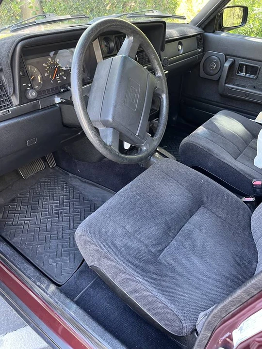 1993 Volvo 200 Series - Image 13 of 23
