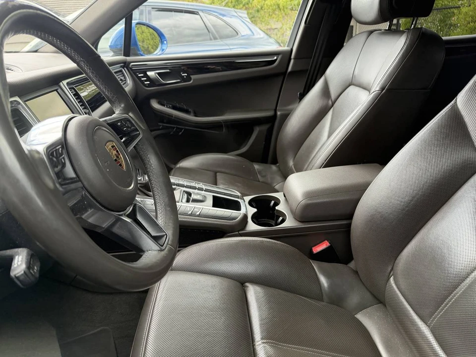 2016 Porsche Macan S - Image 9 of 14