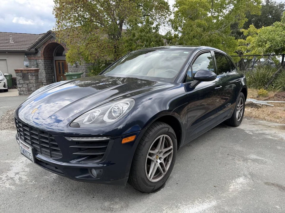 2016 Porsche Macan S - Image 2 of 14